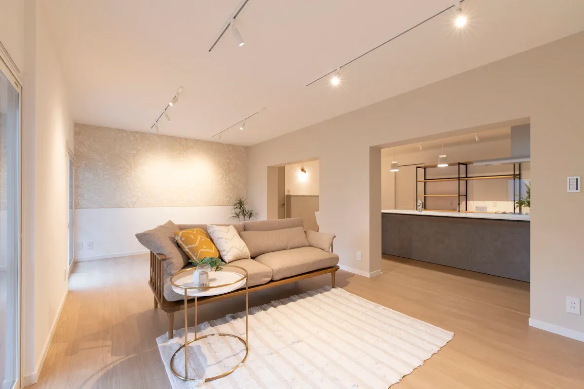 子育て世帯のご家族へ　家事動線と収納に特化した２LDKのマンションモデル